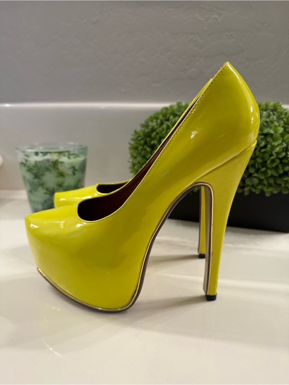 Liliana Bright Yellow Patent Pointed Toe Pumps